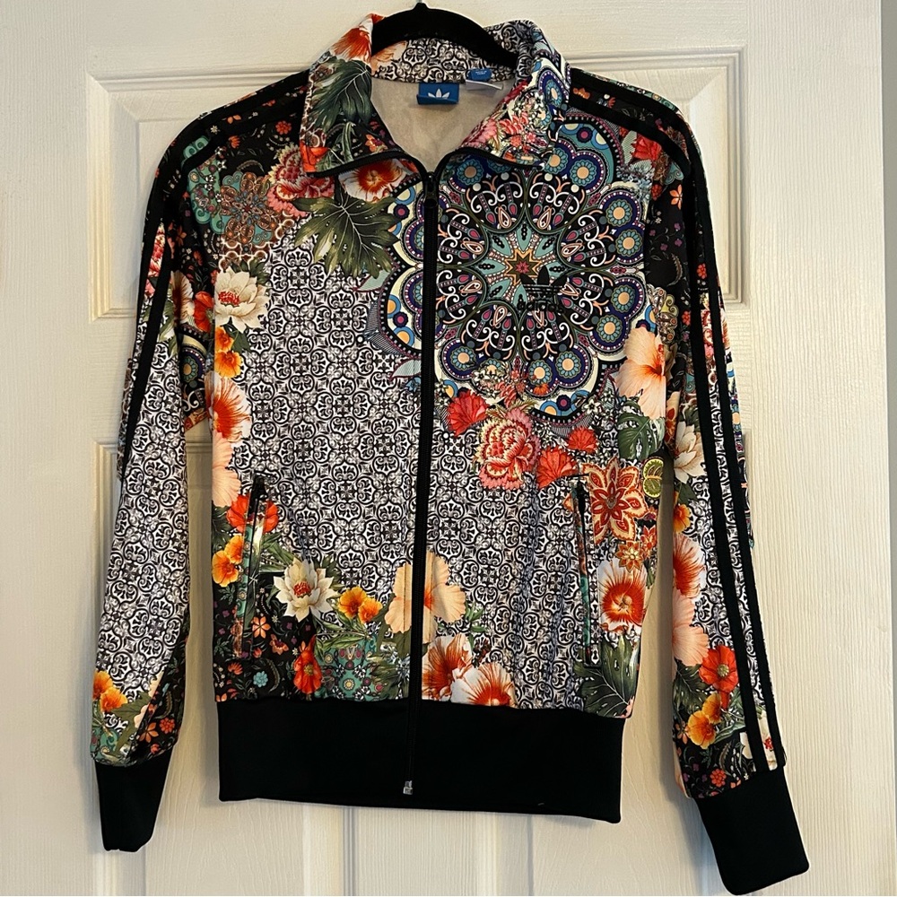 adidas Women's Jardim Agharta Floral pattern athletic jacket size Small